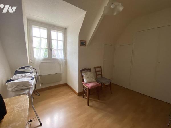 MAISON 148M² - 8000 M² de parcelle 