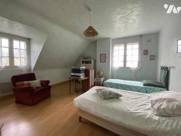 MAISON 148M² - 8000 M² de parcelle 