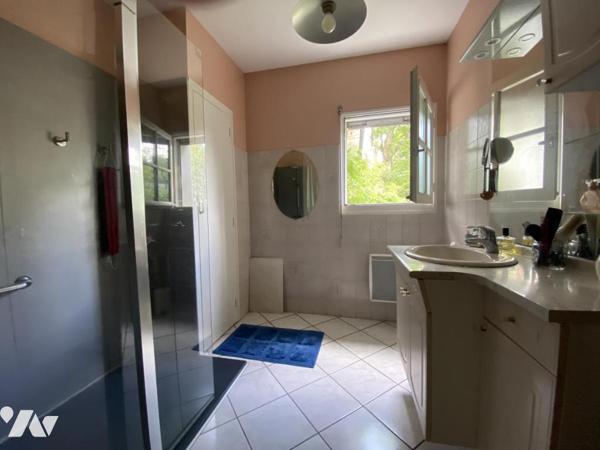 MAISON 148M² - 8000 M² de parcelle 