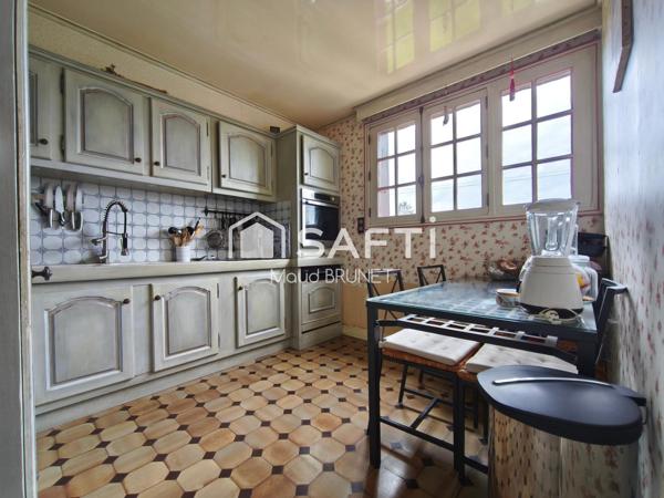 Maison sur sous-sol total et vie de plain pied !
