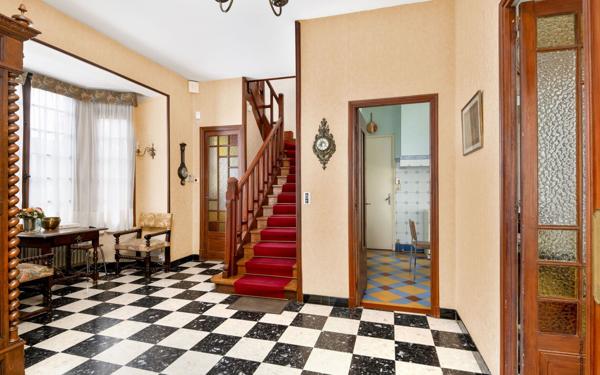 Maison à vendre    6 pièces • 162 m2 Toulouse