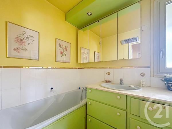Appartement F3 à vendre  3 pièces - 65,63 m 2   THIAIS  - 94