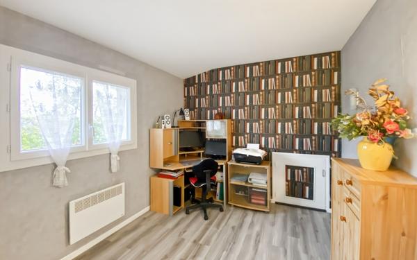 Maison à vendre    5 pièces •  Labastide-Saint-Pierre