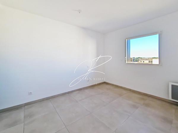 Appartement T2 43 m² terrasse et parking