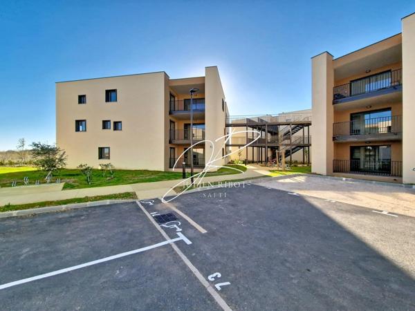 Appartement T2 43 m² terrasse et parking