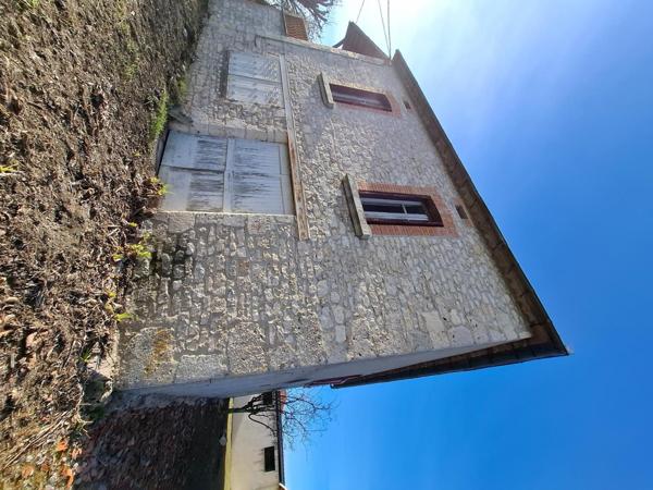 Maison au calme à retaper