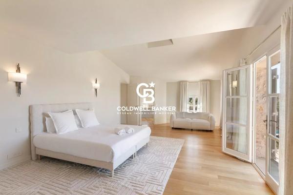 Villa 8 pièces à vendre Antibes - 06160 / Réf: 86353100