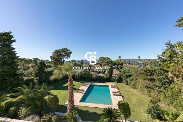 Villa 8 pièces à vendre Antibes - 06160 / Réf: 86353100