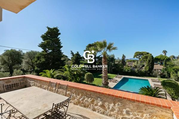 Villa 8 pièces à vendre Antibes - 06160 / Réf: 86353100