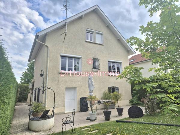 Maison à vendre 6 pièces de 159 m²
