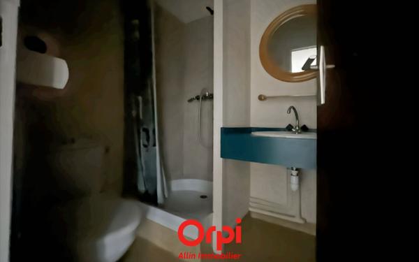 Appartement à vendre    1 pièce • 21,87 m2 Montluçon