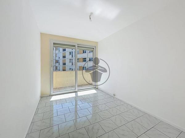 Location Appartement 4 pièces 66 m2 à Saint-Quentin