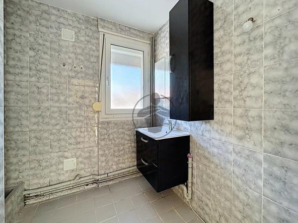 Location Appartement 4 pièces 66 m2 à Saint-Quentin