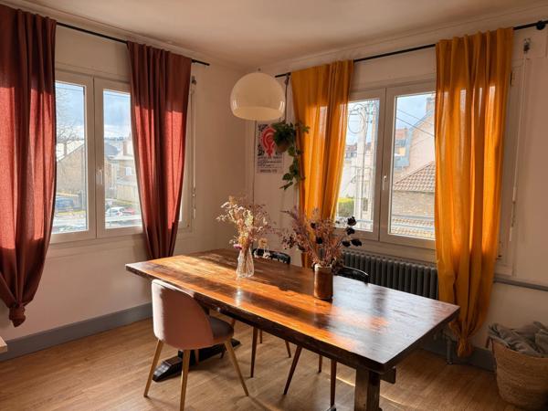 Quartier chaprais, appartement T3 de 75 m2, balcon et garage.