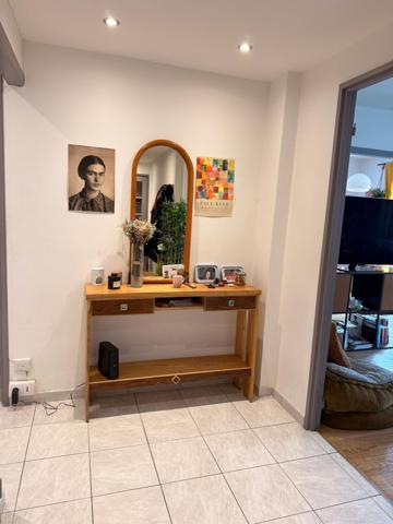 Quartier chaprais, appartement T3 de 75 m2, balcon et garage.