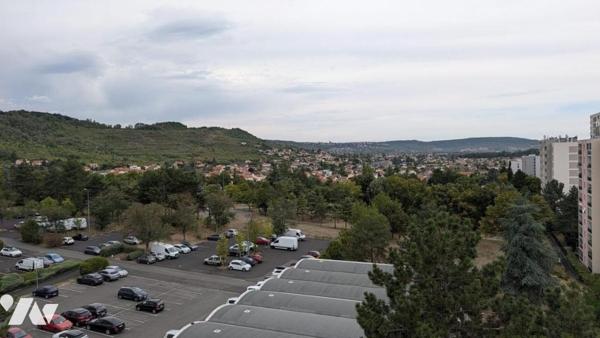 Croix de Neyrat Dans résidence avec ascenseur Appartement Type 4 de 90.60m² avec Balcon