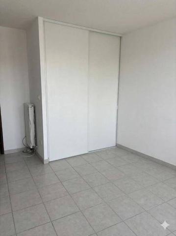 BEL F2 à ST PRIEST EN JAREZ AVEC TERRASSE