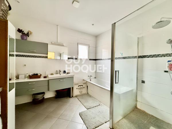 MAISON À VENDRE DE 3 PIÈCES DE 82,00 M²