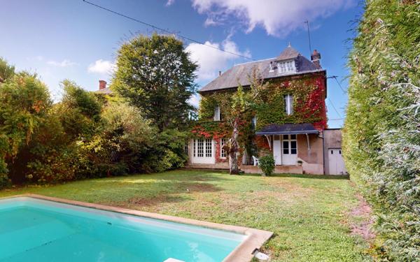 Maison à vendre    9 pièces • 202 m2 Le Creusot