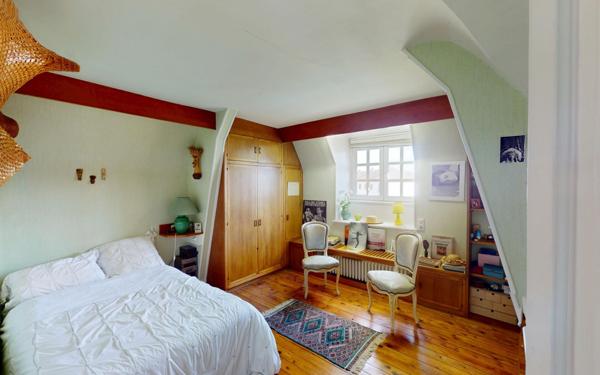 Maison à vendre    9 pièces • 202 m2 Le Creusot