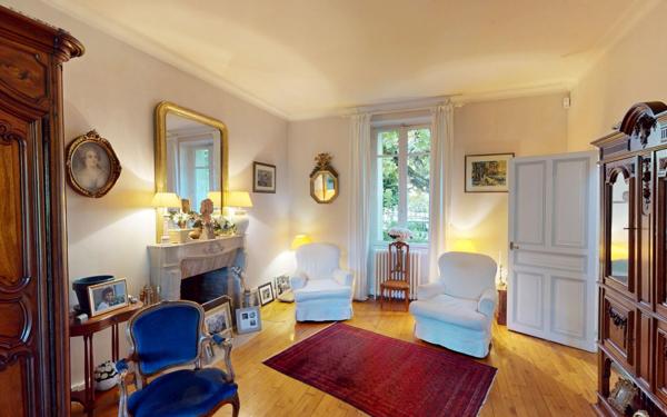 Maison à vendre    9 pièces • 202 m2 Le Creusot