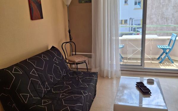 Appartement à vendre    1 pièce • 21,62 m2 Saint-Nazaire