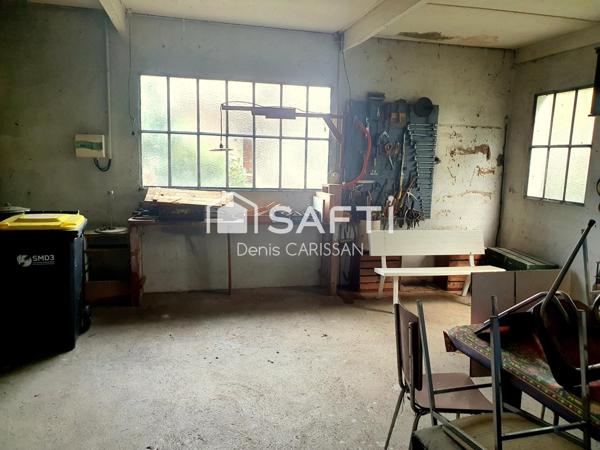 Maison 6 pièces + garage et dépendances