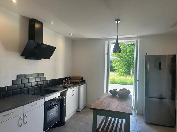 Une grande maison de village avec des dépendances et plus de 5 800 m² de terrain !