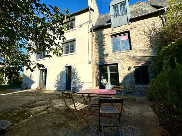 Maison Saint Malo 7 pièces (230 m2) - Jardin clos de murs en pierre