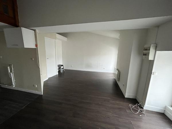 Appartement Thiers 1 pièce(s) 23 m2 - 28 Rue de Clermont