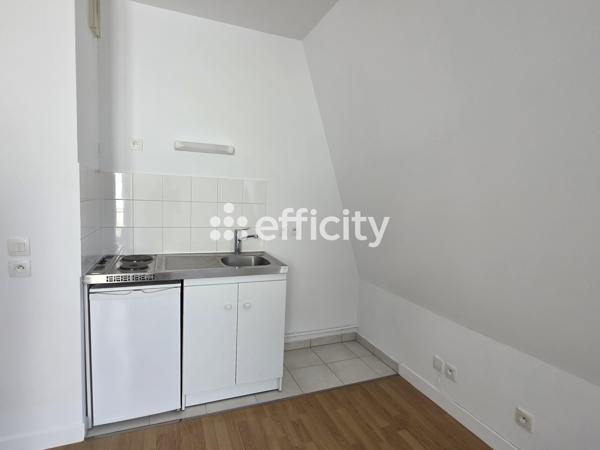 Appartement
         1 pièce
        - 27 m² 216 000 € *