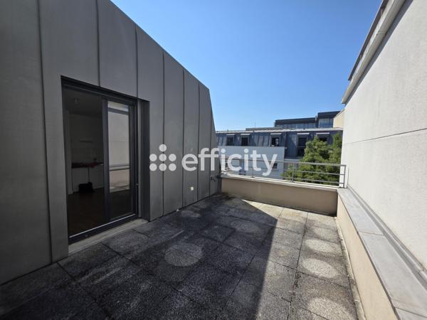Appartement
         1 pièce
        - 27 m² 216 000 € *