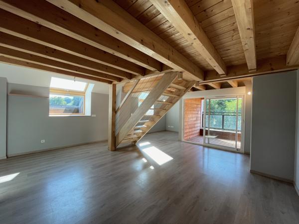 La Motte-Servolex (73290) Très bel appartement T4 en duplex (2015) - à 5mn du lac du Bourget et à 3mn de la Motte Servolex - Savoie