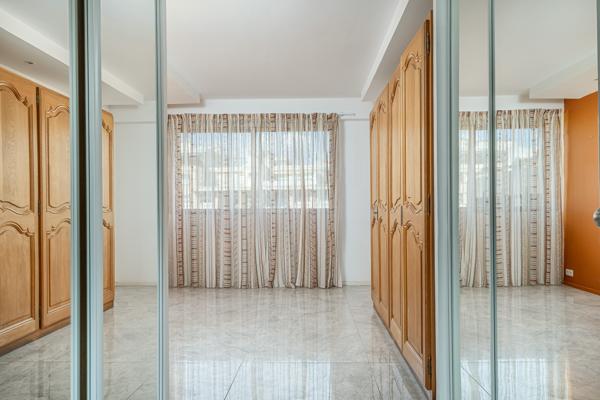 Appartement 3 pièces - 121 m² Bien prestige