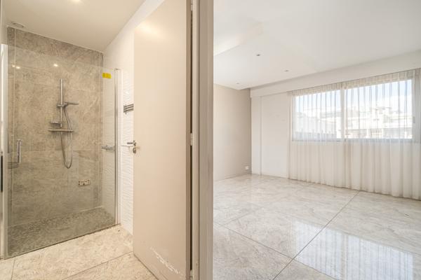 Appartement 3 pièces - 121 m² Bien prestige