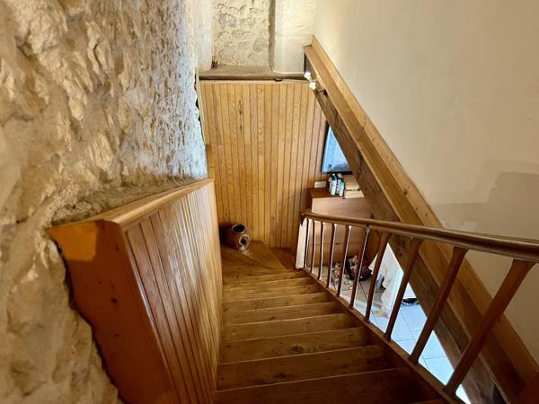 Maison de 3 chambres dans le centre d'une ville commercial