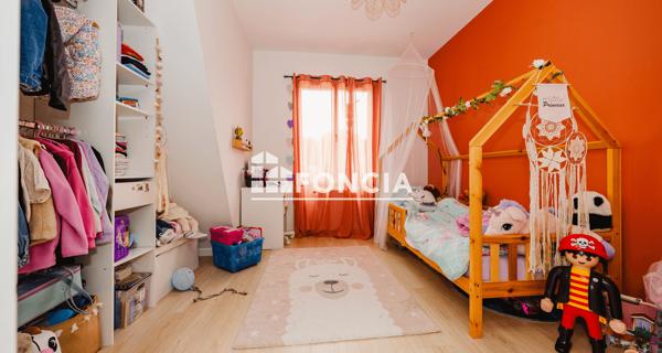 À vendre Maison 5 pièces 135 m² - Saint-jouan-des-guérets 35430