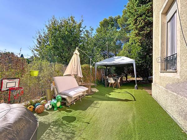 A vendre  2 pièces au calme avec jardin Cmiez Brancolar