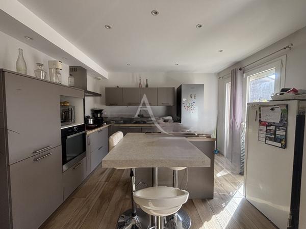 Maison avec piscine, garage et T2 attenant entre Narbonne et Carcassonne