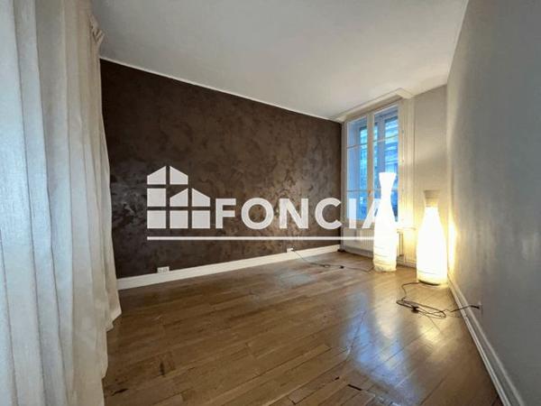 Location Appartement 3 pièces 89.5 m² - 110 COURS GAMBETTA Lyon 69007
