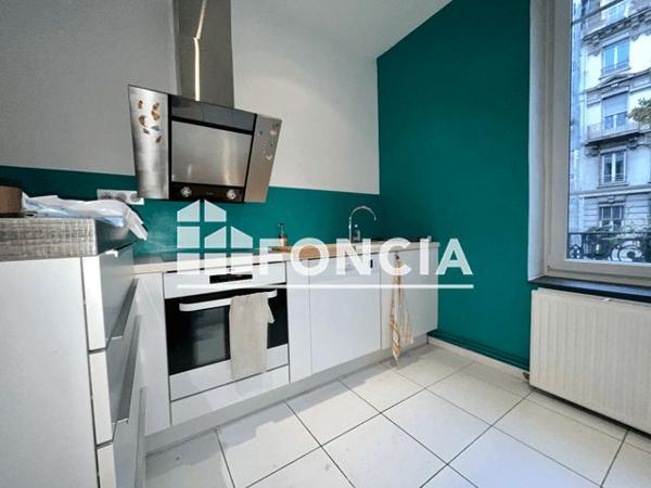 Location Appartement 3 pièces 89.5 m² - 110 COURS GAMBETTA Lyon 69007