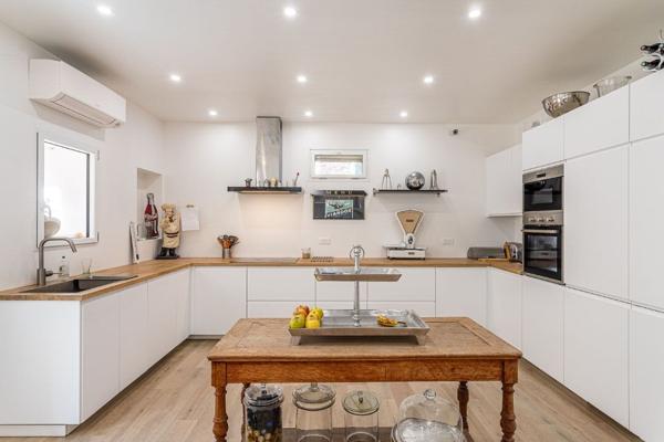 Maison de ville réhabilitée esprit contemporain