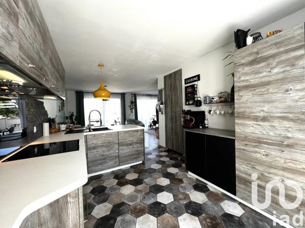 Maison à vendre 7 pièces 125 m² Saint-Germain-lès-Arpajon