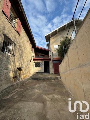 Maison de village 10 pièces de 232 m² à Limonest (69760)