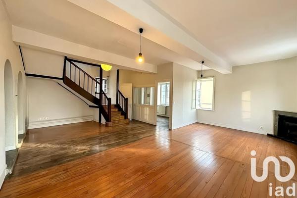 Maison de village 10 pièces de 232 m² à Limonest (69760)