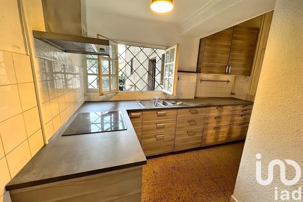 Maison de village 10 pièces de 232 m² à Limonest (69760)