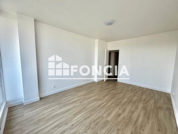 Location Appartement 4 pièces 113 m² - 3 ET 4 QUAI DE STALINGRAD Boulogne Billancourt 92100