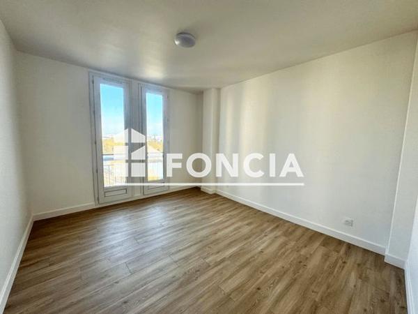 Location Appartement 4 pièces 113 m² - 3 ET 4 QUAI DE STALINGRAD Boulogne Billancourt 92100