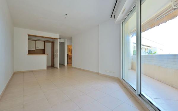 Appartement à vendre    2 pièces •  Le Cannet