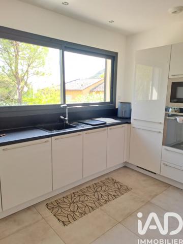 Maison à vendre 3 pièces 138 m² Saint-Hippolyte-du-Fort